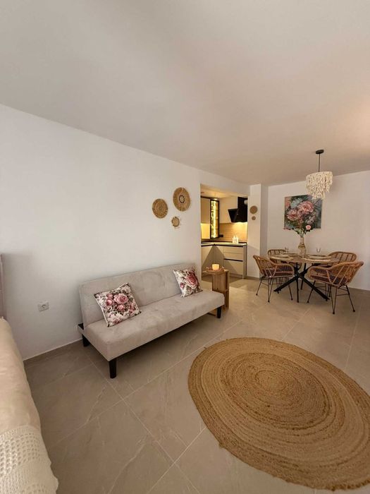 Дава се под наем Едностаен апартамент в Созопол - 35 кв.м за 248.88 € - Снимка #1