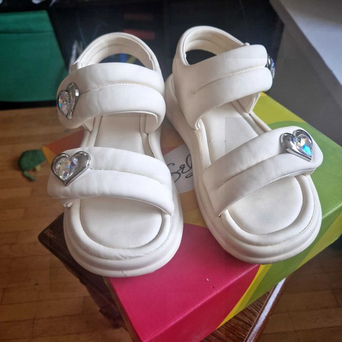 Sandale bej 35 Otter