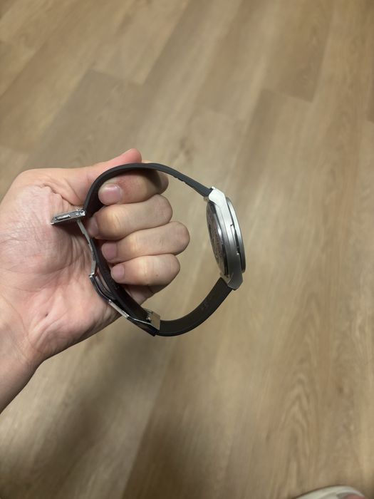 Часы Hublot кварцевые