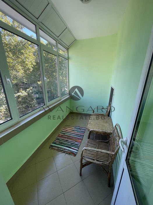 оф.25755 Тристаен обзаведен до Тримонциум