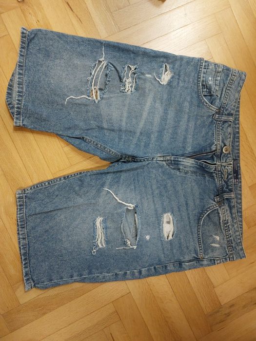 Мъжки къси дънки 36номер