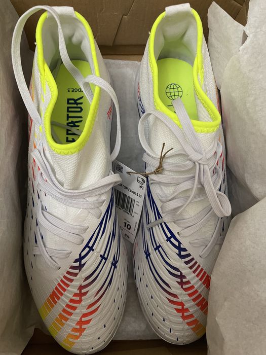 Сороконожки Adidas Predator