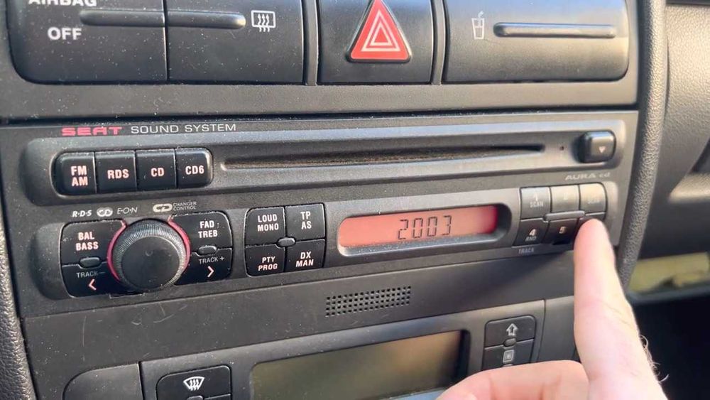 Cod Radio Auto Toate Marcile 60 Marci - Decodare Radio Blocata Indiferent Model Dupa Baterie Acte Pierdute Radio Second Hand Rapid