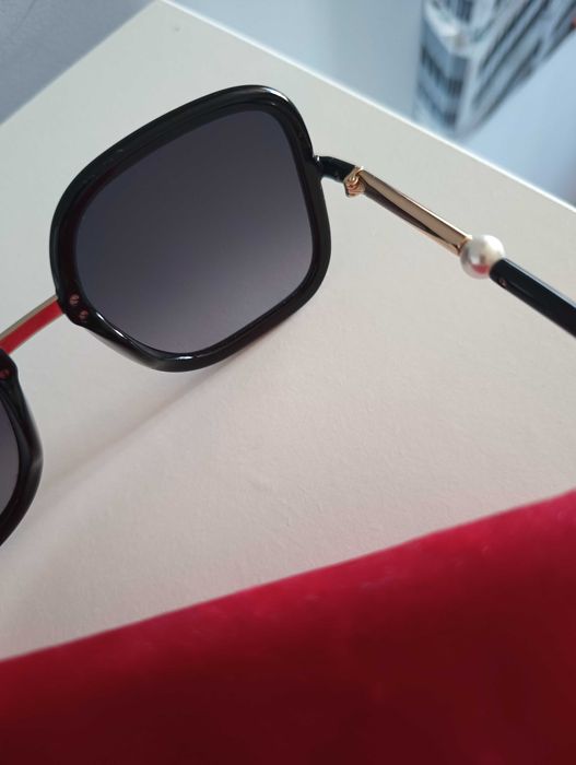 Дамски слънчеви очила Carolina Herrera