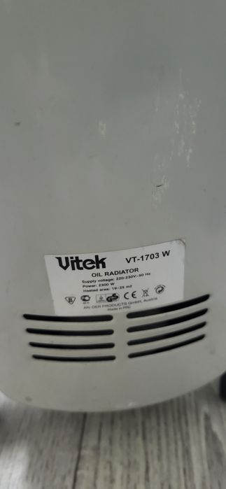 Обогреватель Vitek VT-1703 W
