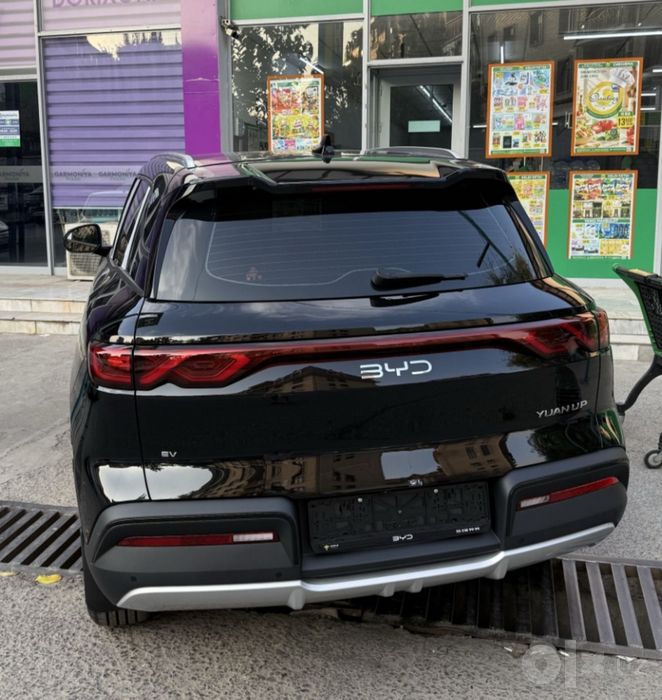 BYD yuan ap qora afitsalni