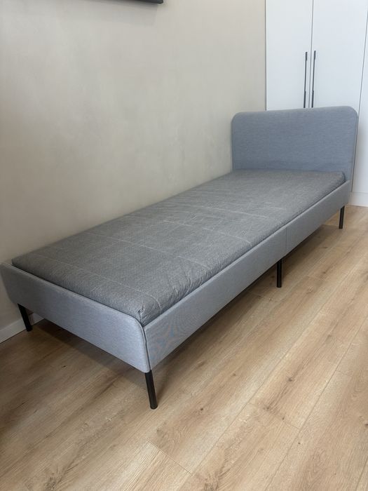 Продам кровать Икеа 90/200