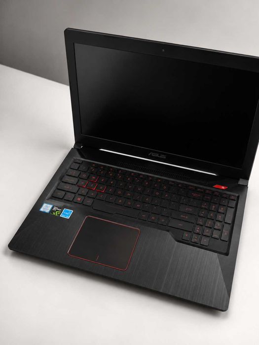 ASUS TUF Gaming FX503VD | GTX 1050 | 16GB RAM | SSD Samsung 970 EVO 512GB