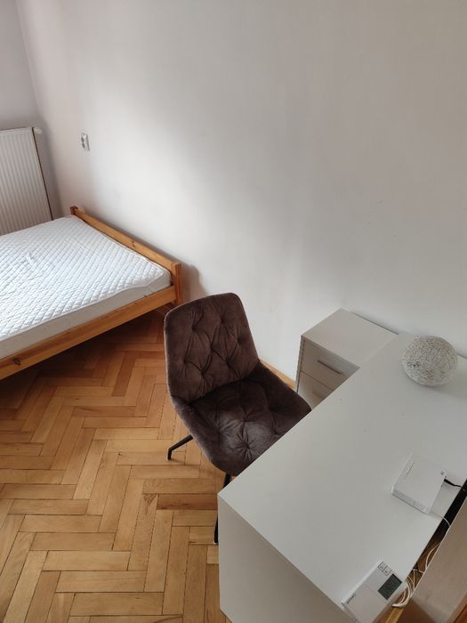 De închiriat apartament cu 2 camere în Tg. Mureș – Ultracentral, str. Bolyai