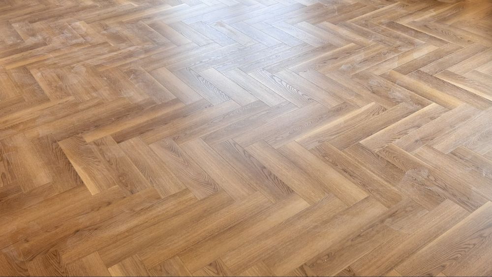 Montaj vinyl pvc , mocheta  , LVT, sape autonivelante