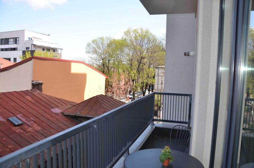 Proprietar, inchiriez garsoniera - zona Piata Muncii Decebal Calea Calarasi