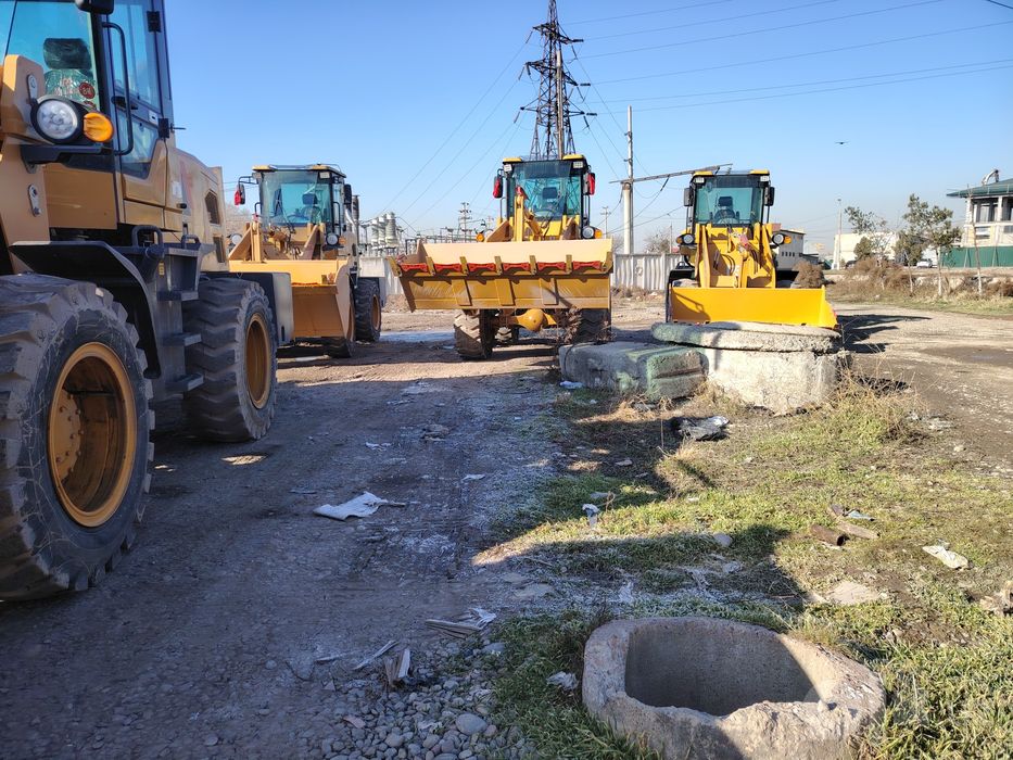 Погрузчик 1,4куб 2 тонна олади катта кабина