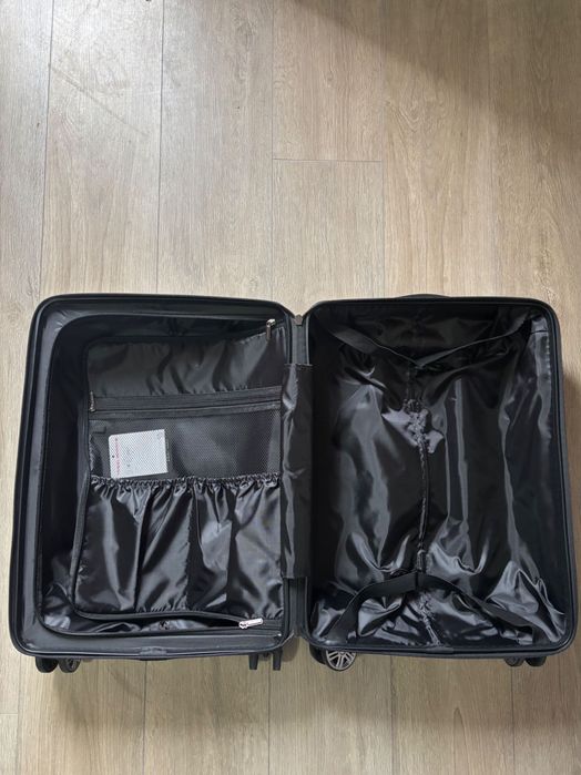 Луксозен малък куфар с колелца - CERRUTI 1881 NTT516B