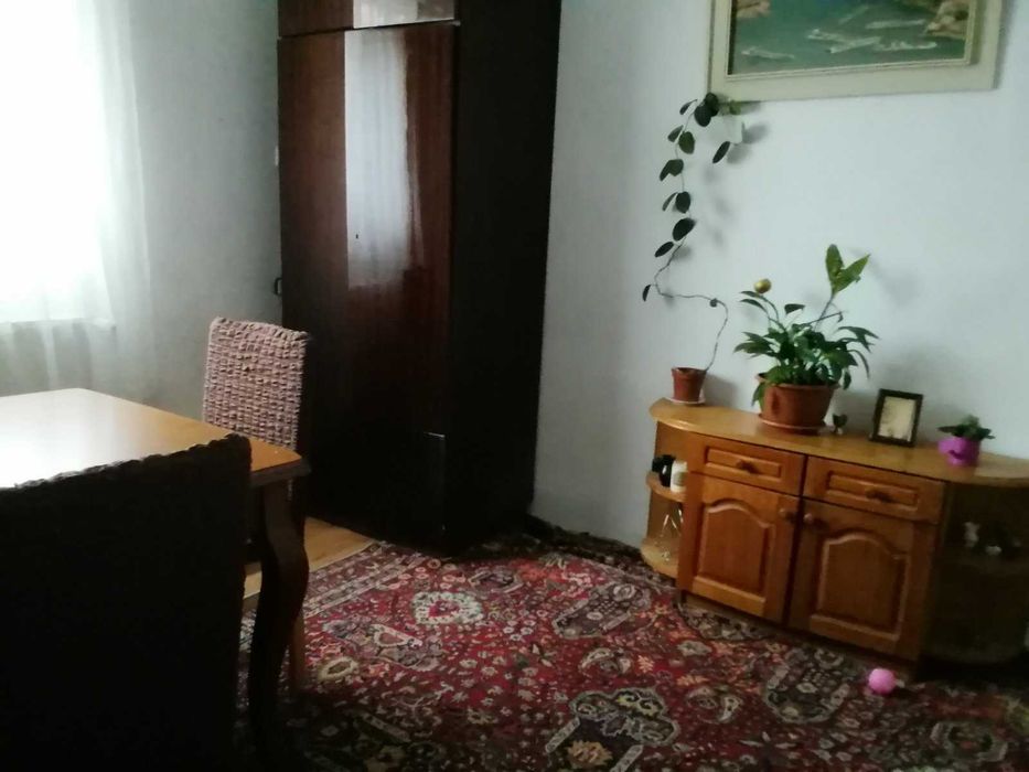 ПРОДАВАМ: Имот с двор в гр.Русе