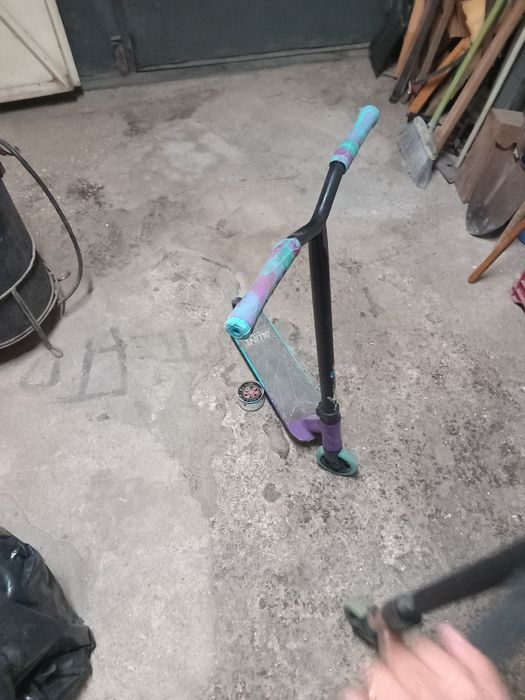 Продавам тротинетка за трикове (Envy One S3 Pro)