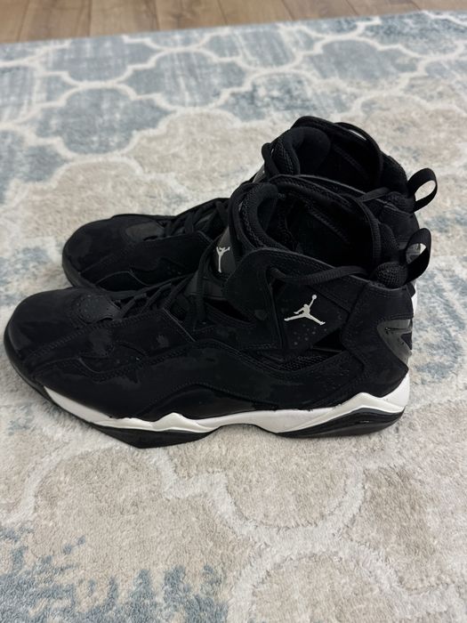 Продам jordan true flight