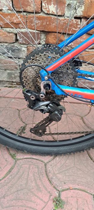 Vind bicicleta cube