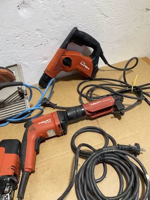 Hilti set 400 ron produsul sau 2000 ron toate