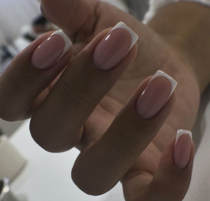 Маникюр на выезд и на дому