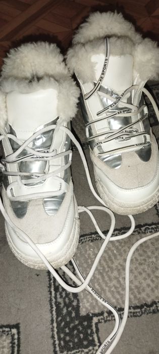 Продаю ботинки зимние