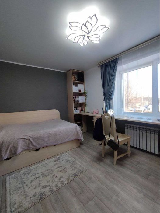 Продам трехкомнатную с отличным ремонтом