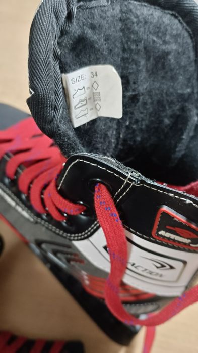 Коньки хоккейные