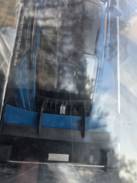 Mașinii de colecție noi