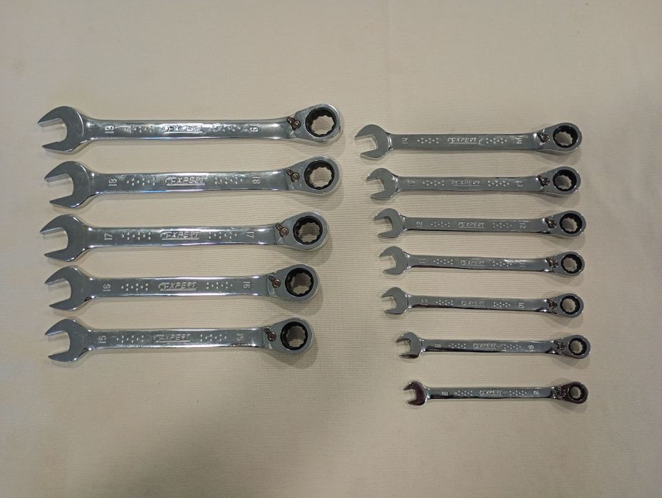 Expert Facom звездогаечни ключове с тресчотка 12 бр
Номер