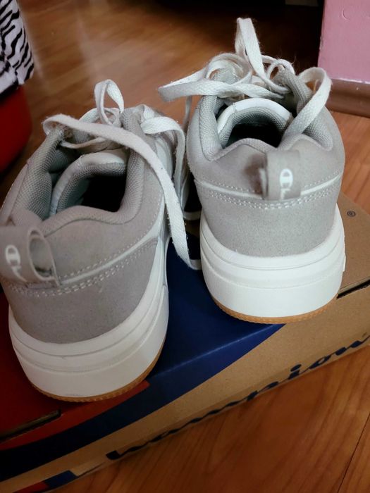 Adidasi unisex Champion marimea 36