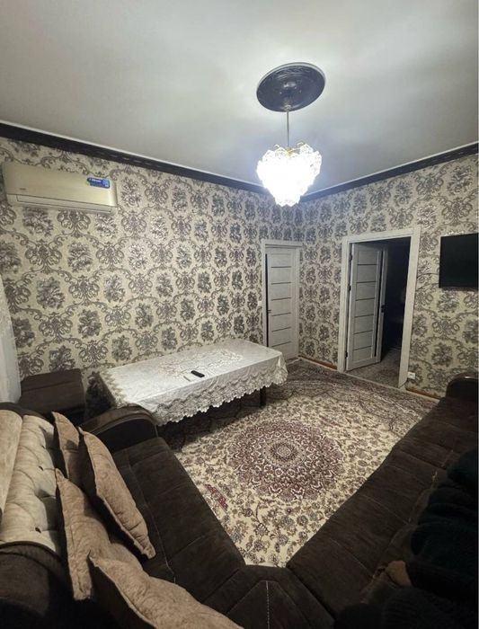 Продается рядом с метро. Чиланзар 2 кв срочно