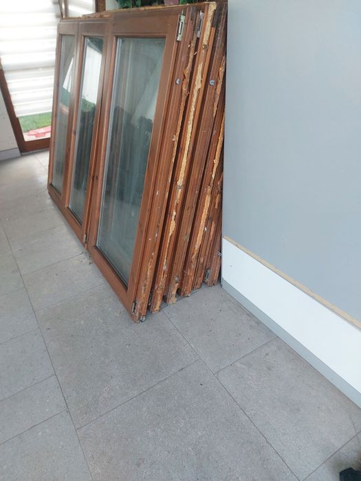 Geamuri și usi din termopan lemn