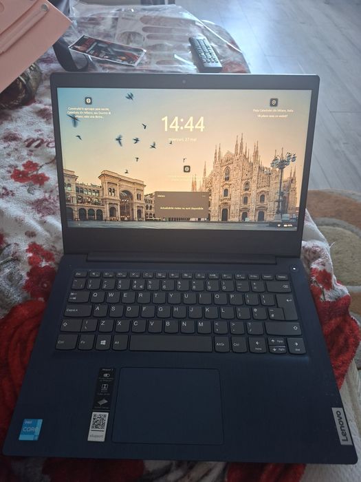 Laptop lenovo generatia 11