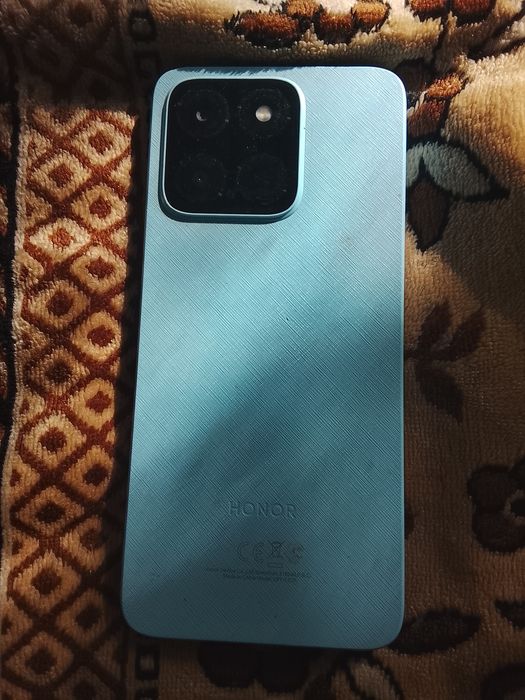 Телефон Honor б/у