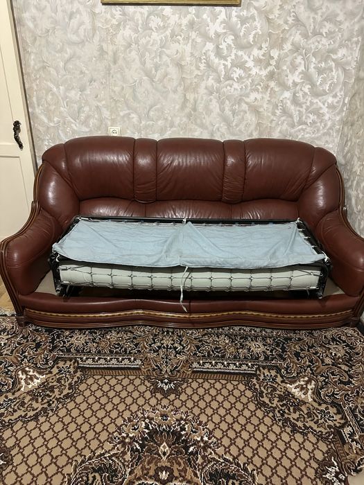 Продается американская кожанная мебель.