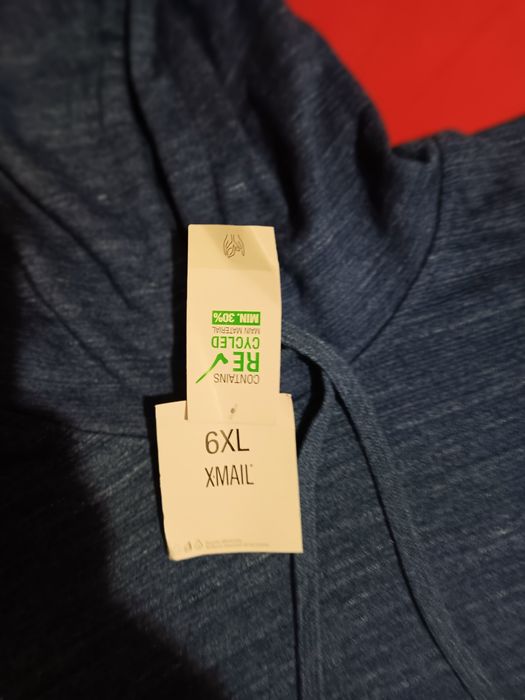 2 броя Мъжки суичъри Макси размер 6XL за 40 лв