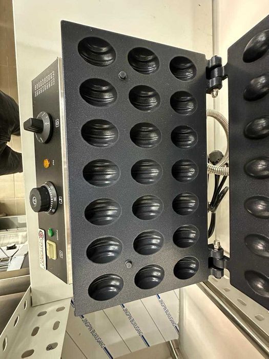 Вафельница Орешница