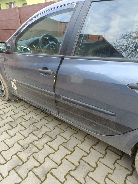 Vând Renault Clio 3