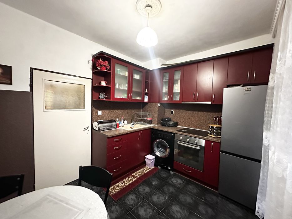 Продава се Четиристаен апартамент в Варна, Погреби - 78 кв.м за 3077 €/кв.м - Снимка #2