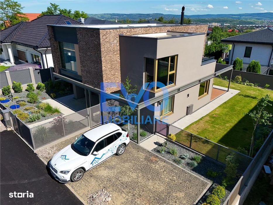 Casa moderna de vanzare, Miradis complex de case premium
