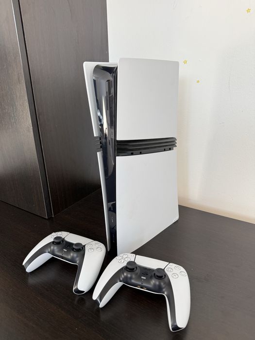 Ps5 Pro digital cu 2 manete!!