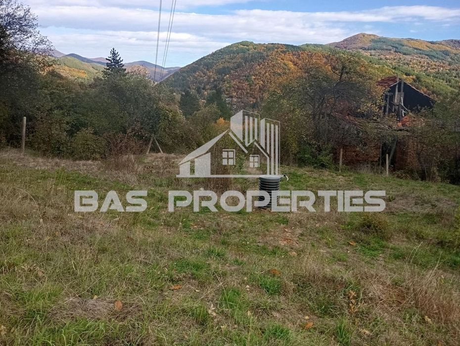 Парцел в София, област-с.Реброво площ 2727