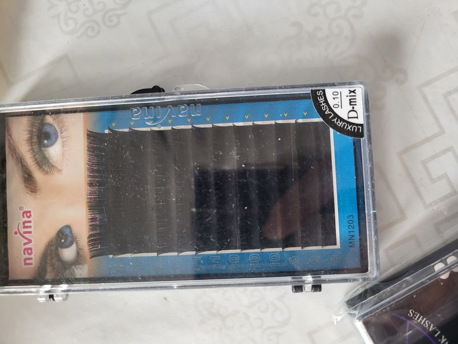 Продам для ресниц