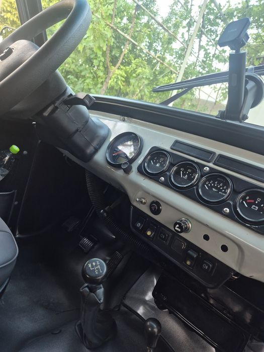 Uaz 31512 belaya noch
