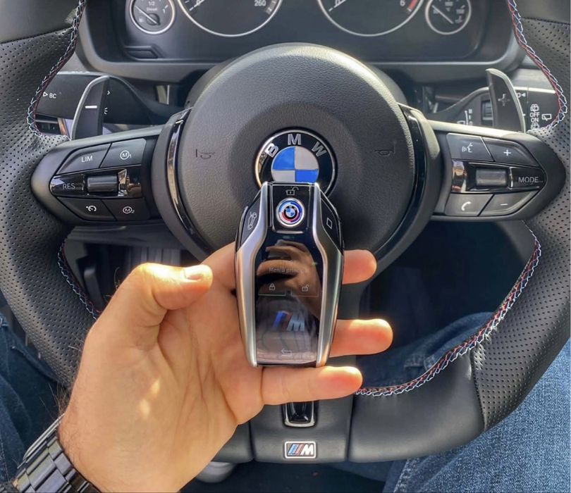 Cheie Smart cu LCD și Tauch-Screen Bmw - Audi - Mercedes -Vw - Volvo - Ford Originale nu Fake !! Programarea cheii gratuită !!! Trimit oriunde în Țară