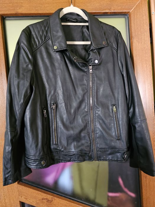 Jachetă din piele ecologică, stil biker – neagră, cu fermoar asimetric