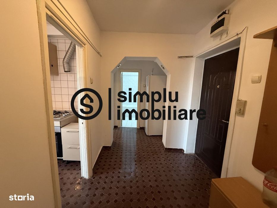 2 decomandate, Piata Centrala - 450 Euro