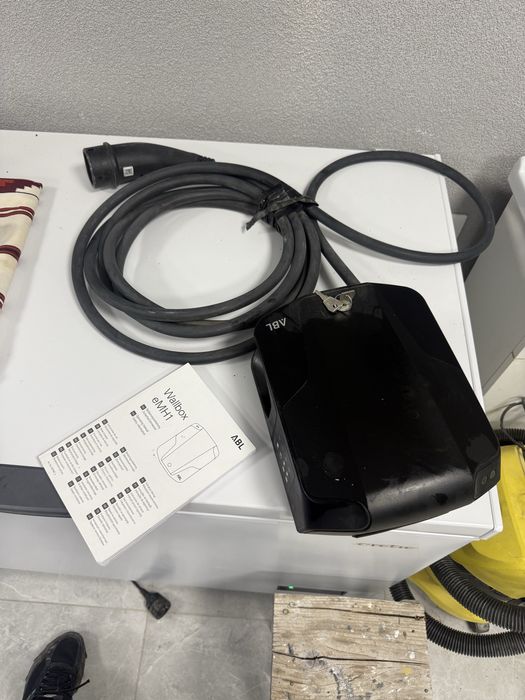 Vand statie incarcat ABL Wallbox eMH1