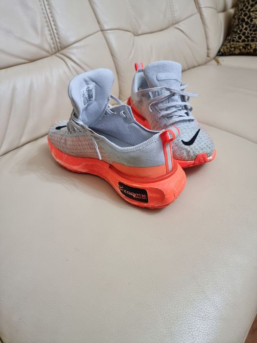 Adidași NIKE  invizibile run3