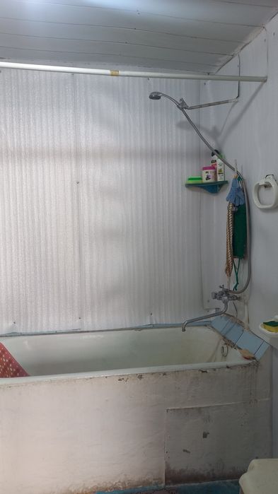 Аренда.Сдам комнату на участке.Рисовый рынок.