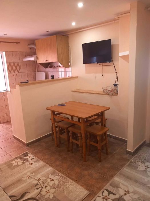 Vand ap. 2 camere, decomandat, zona Calea Aradului, centrala proprie, 51 m2